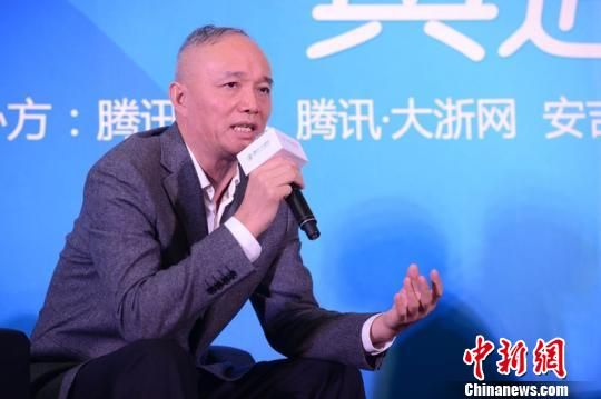 浙江組織部部長：政務(wù)微博最大的問題是不敢發(fā)聲