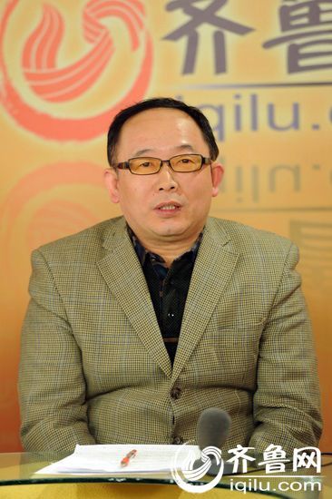 山東大學(xué)文學(xué)與新聞傳播學(xué)院傳播研究所所長馮煒