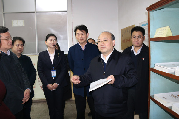 國務院辦公廳政府信息與政務公開辦主任向東一行湘潭調(diào)研