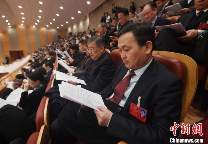 圖為浙江省十三屆人大三次會議現(xiàn)場?！⊥鮿?攝