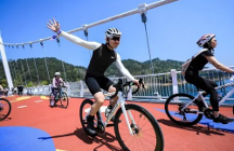 天貓國際加入“騎行”熱潮 助力網(wǎng)友一“騎”賞春