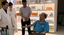 國內(nèi)眼科名家褚仁遠來V視鏡聯(lián)營店指導丨現(xiàn)場“把脈”青少年視力健康！
