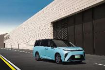 哪些車免購置稅又高質(zhì)？上汽大通 大家MIFA9是現(xiàn)代家庭的不二之選