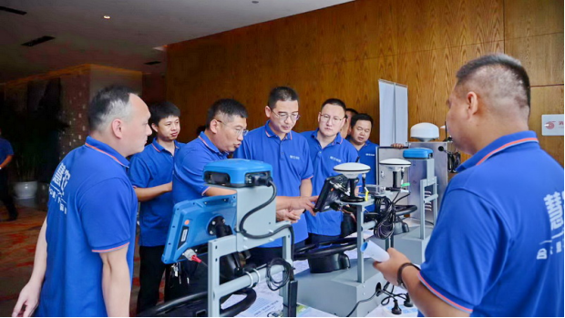 合眾思壯 合眾思壯