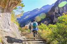 準(zhǔn)備一雙兒童運動鞋，讓孩子勇敢探索