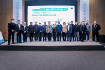 中國機(jī)甲之父孫世前攜“航母機(jī)甲《大勝號》”亮相航天國際科幻季